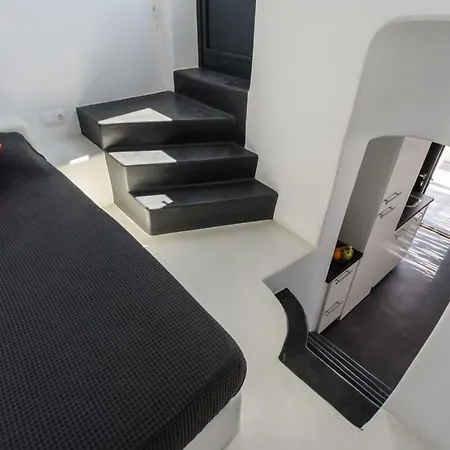The Luna With Private Jacuzzi Apartment