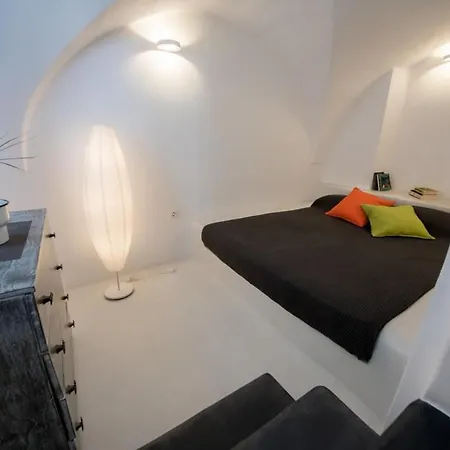 The Luna With Private Jacuzzi